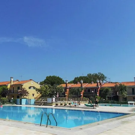 Holiday Park Michelangelo, Spiaggia Апартаменти *